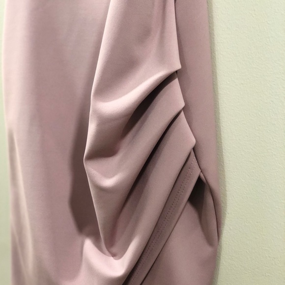 Off the shoulder, asymmetrical formal mini dress - Picture 4 of 6